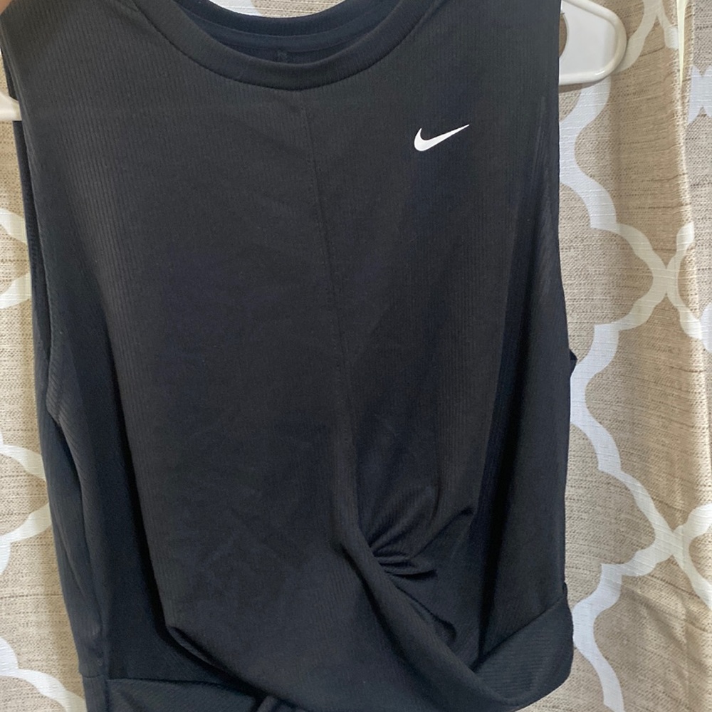 Nike dri fit black workout tank! Size large